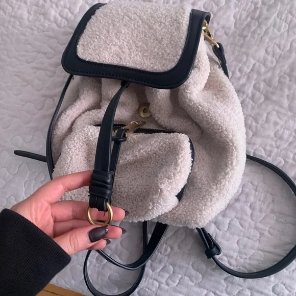 Shearling backpack - Picture 2 of 4